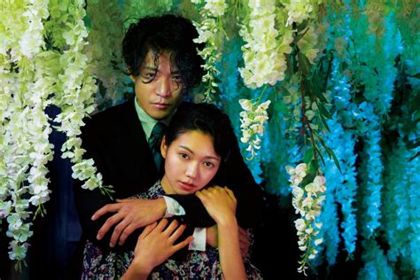 芸能人 ラブシーン|映画「人間失格」は本当にやってる？やばすぎるラブ。